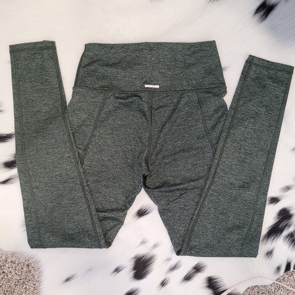 Aerie Dark Green High-Waist Soft Leggings with Pockets - Picture 4 of 5